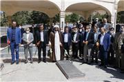 گزارش تصویری غبار روبی مزار شهدا در روز اول هفته قوه قضاییه توسط پرسنل قضایی و اداری دادگستری لرستان