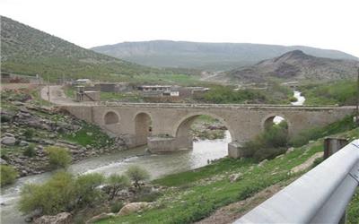 پایان عملیات مرمت و استحکام‌ بخشی پل تاریخی کاکارضا