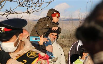 گزارش تصویری مراسم استقبال مردم شهیدپرور بروجرد از شهید گمنام