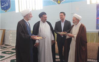 تجلیل از حجت‌الاسلام صادق بیرانوند با اجرای طرح «تحیت» جهاد دانشگاهی واحد لرستان