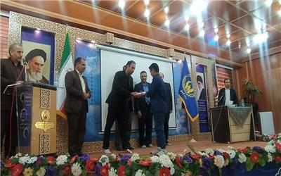 اهدای 60 بسته آموزشی فرهنگی دربین دانش آموزان تحت حمایت کمیته امداد