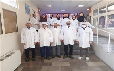 گزارش تصویری بازدید خبرنگاران از شرکت داروسازی اکسیر بروجرد