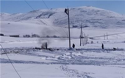 قطع برق 607 روستا بر اثر بارش سنگین برف در لرستان/ 451 روستا در کمترین زمان ممکن برقدار شدند