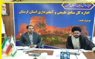 طرح مردمی کاشت یک میلیارد درخت در دستور کار همه بایستی قرار گیرد