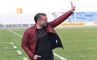 به عبدی گفتم بگذارد از خیبر بروم