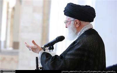 اقامه نماز جمعه تهران به امامت حضرت آیت‌الله خامنه‌ای