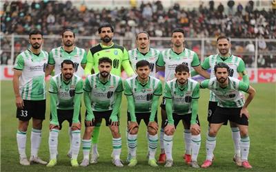 برد خانگی خیبر مقابل نساجی؛ لرتباران بقا در لیگ برتر را جشن گرفتند