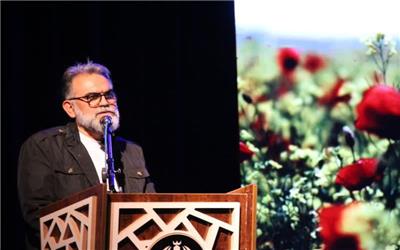 درخشش هنرمندان لرستانی حاصل اتحاد بین هنرمندان و هم‌افزایی سازمان‌های فرهنگی استان است