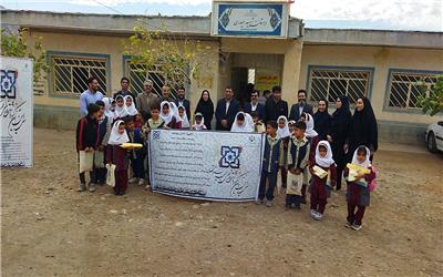 بیمه سلامت نامی آشنا در بین دانش آموزان منطقه محروم چگنی