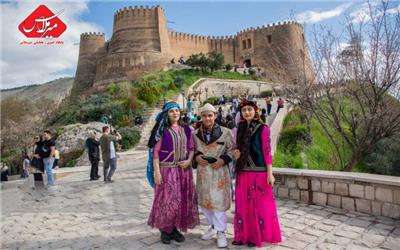 لرستان و چالش هویت فرهنگی نسل جدید