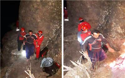 نجات جان فرد گرفتار شده در صخره ها  توسط تیم واکنش سریع جمعیت هلال احمر لرستان