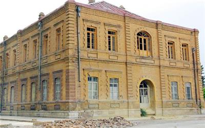 تکمیل عملیات مرمت بنای تاریخی سربازخانه خرم آباد